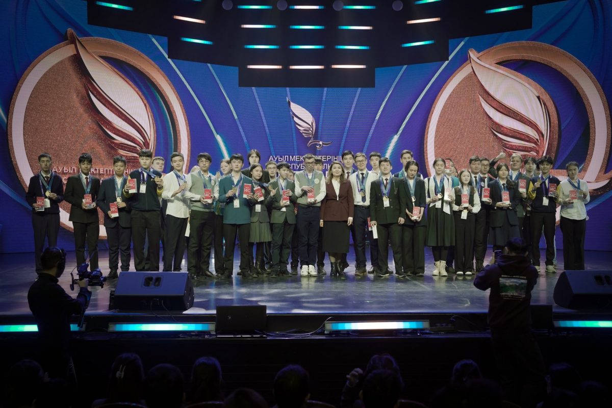 200 школьников стали победителями Республиканской олимпиады по естественно-математическому направлению для учащихся сельских школ￼